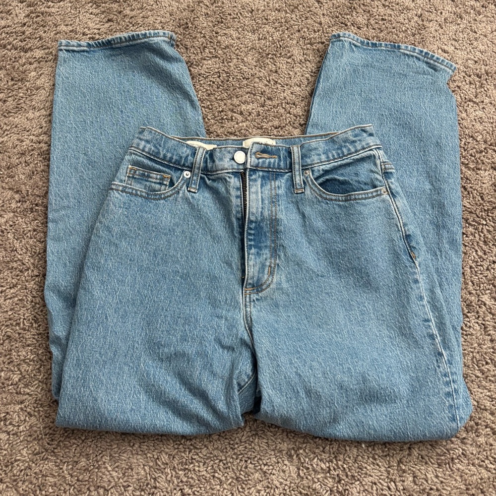 Universal Thread Light Blue Straight Leg Jeans